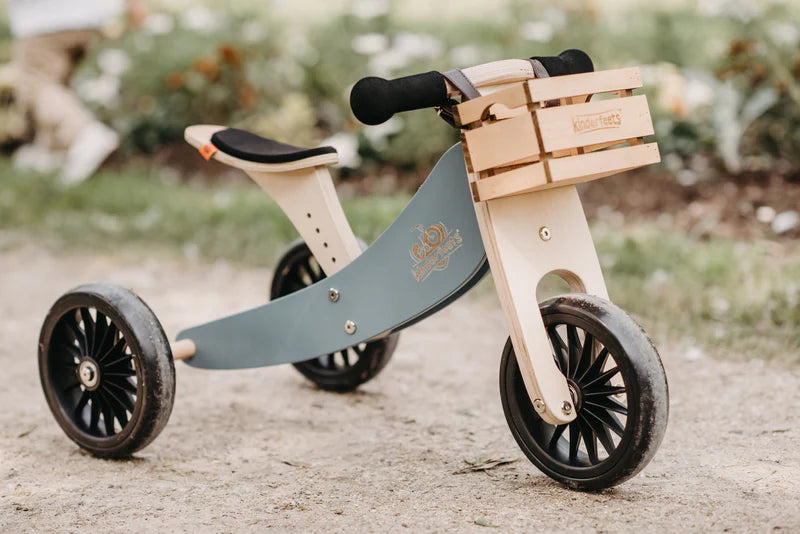 Kinderfeets crate sale