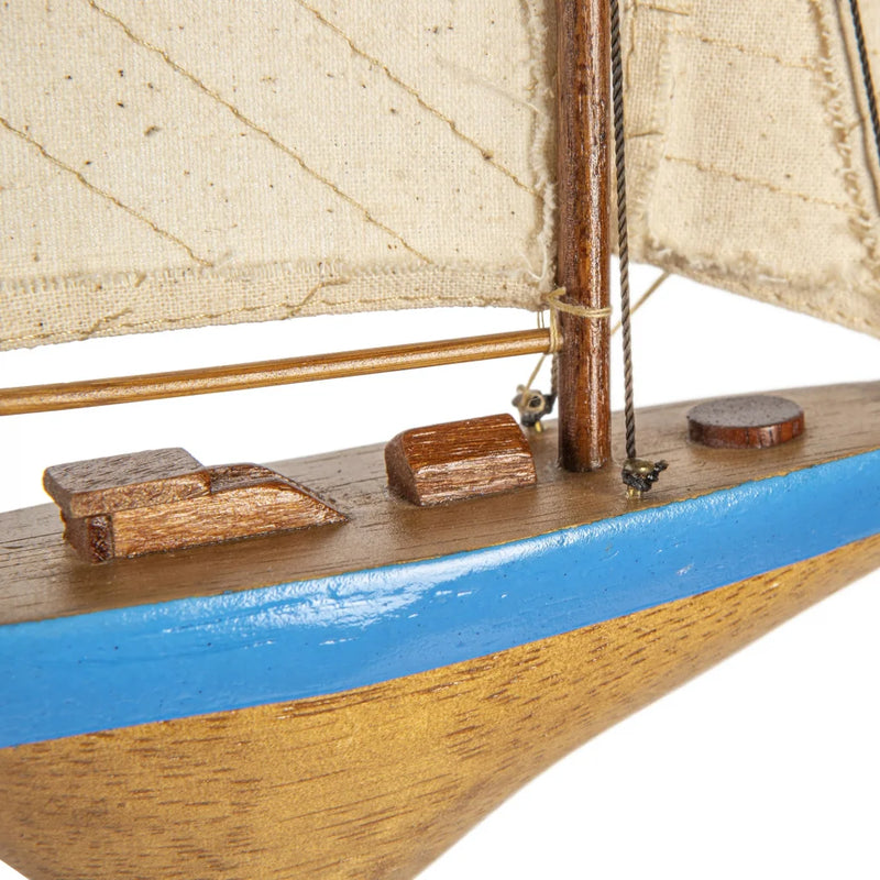 Authentic Models - A-Cup Yatch Mobile