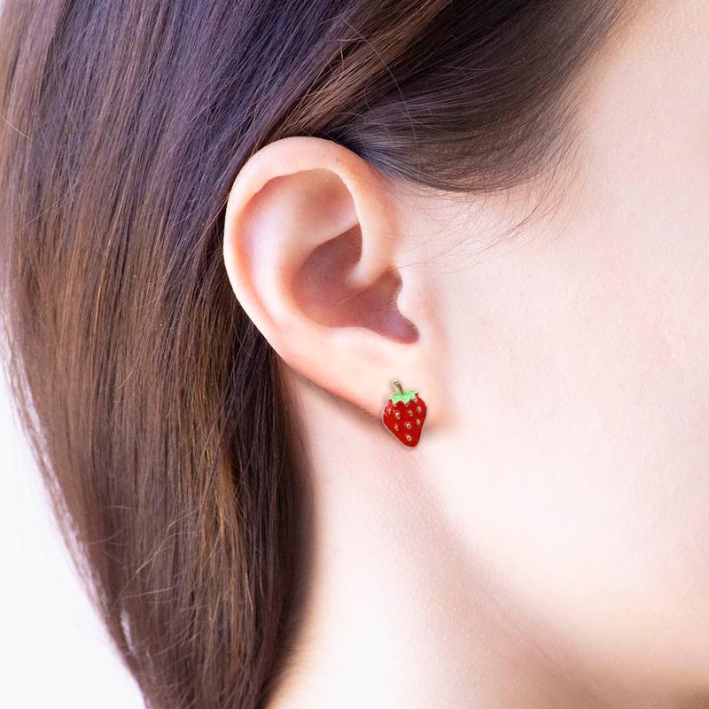 Short Story Earring Strawberry