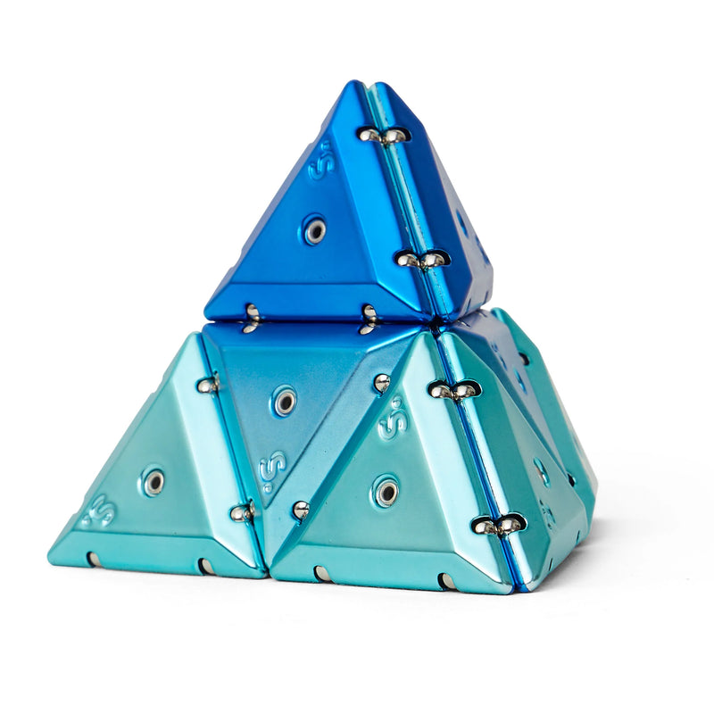 Speks - Geode Pyramid, Chrome