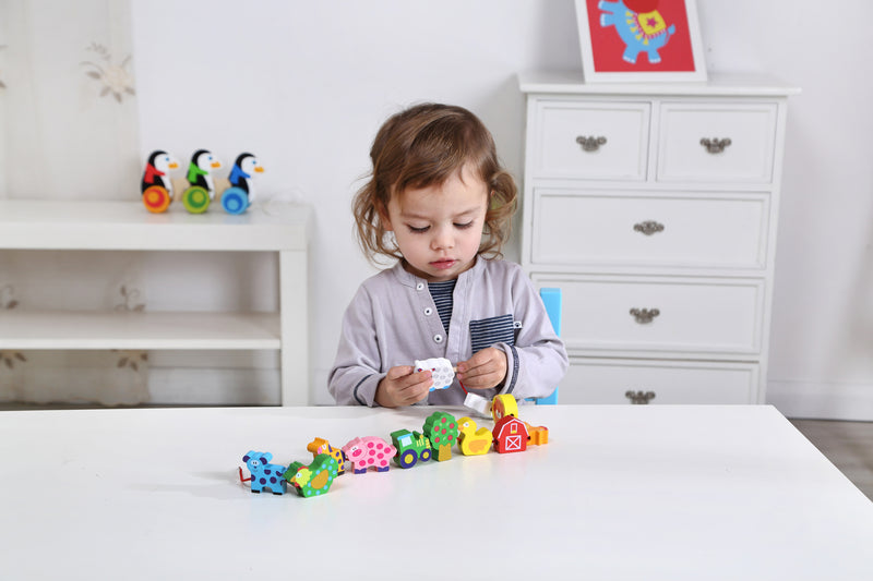 Tooky Toy - Lacing Farm