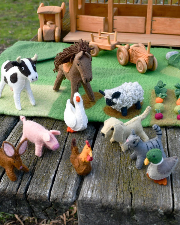 Tara Treasures- Felt Farm Animal Set