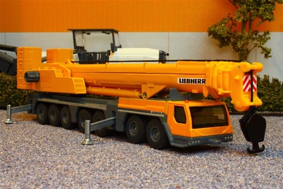 Siku - Mobile Crane Liebherr in yellow