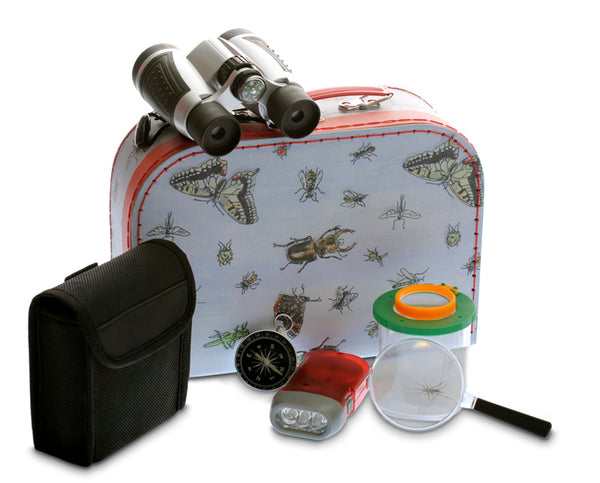 Egmont Explorer case is decorated with bugs and includes everything you need for outside exploring. Suitable for age 4+