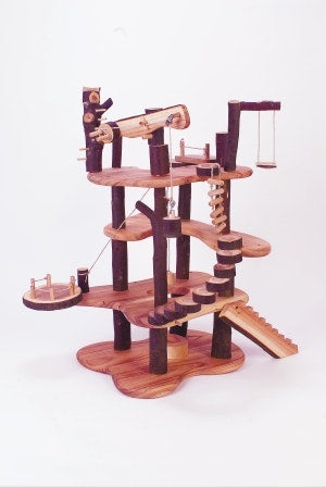 wooden-treehouse-in-wood