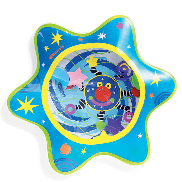 Manhattan Whoozit Water mat is great entertainment for a tummy time activity. Children will be occupied watching the floating foam pieces in the water mat. Recommended age 0-12 months
