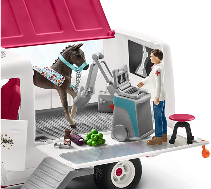 Schleich - Mobile Vet with Hanoverian Foal Set