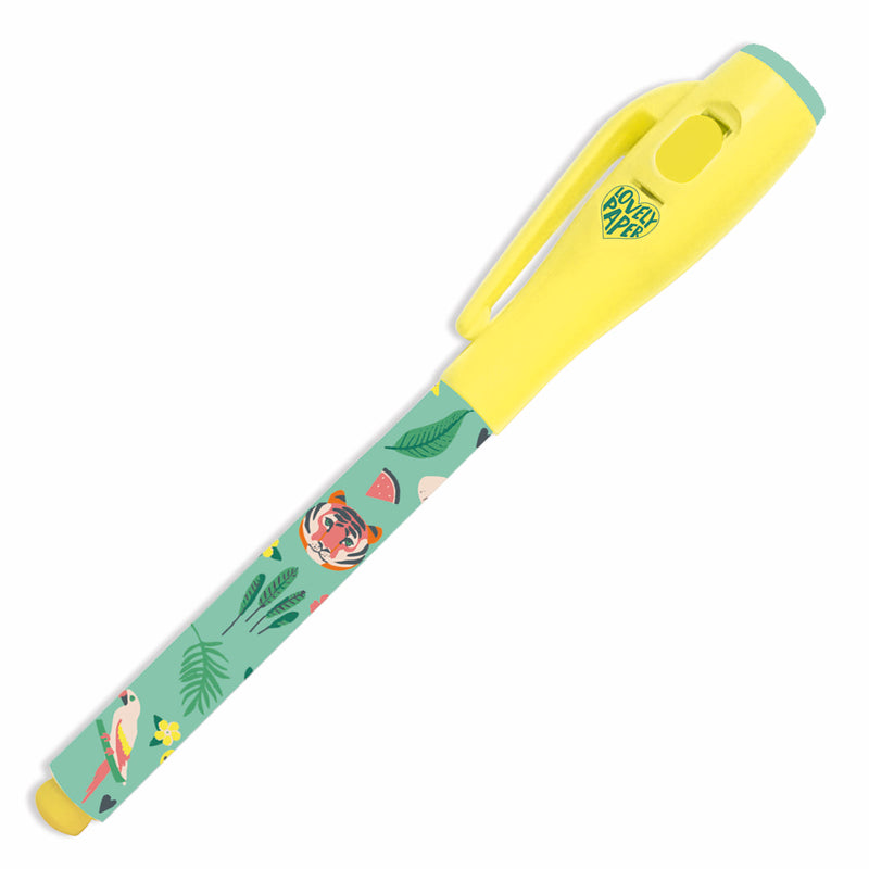A clear picture of the yellow and green animal print magic pen for children ages 3+