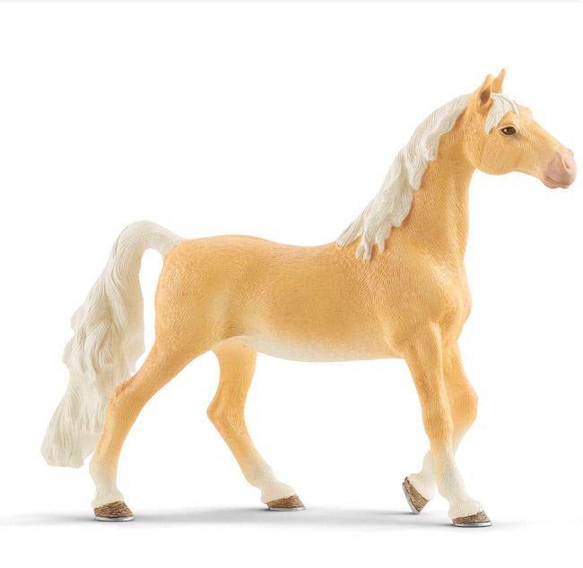 Schleich American Saddlebred Mare is a beautiful horse to collect and for fun play. Recommended age 5-12 years. Magnificent horse with a striking long tail.