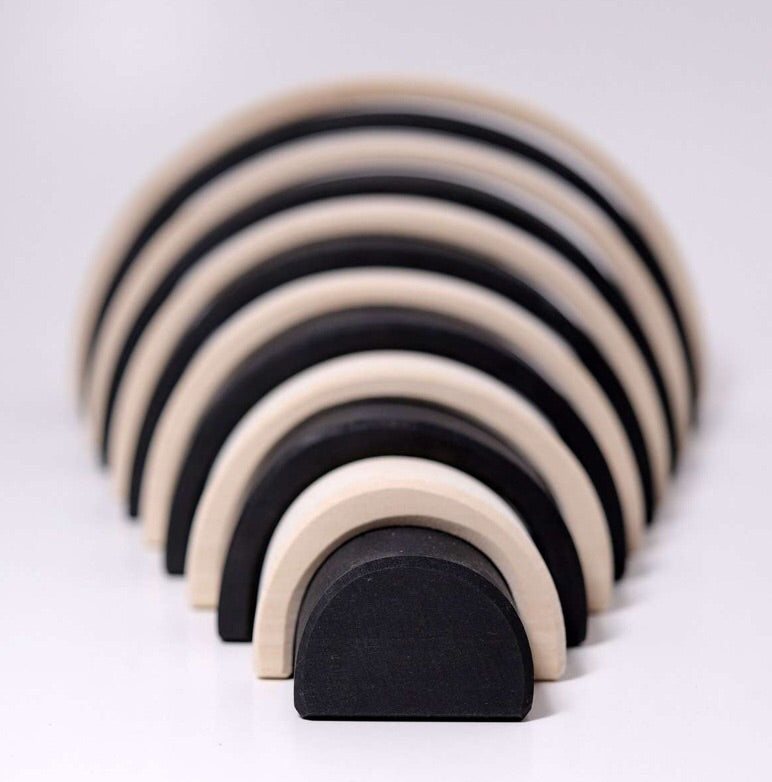 Grimm’s - Large Rainbow Black & White 12 Pieces