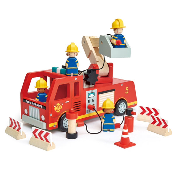 Tender Leaf fire engine set. Recommended age 3+