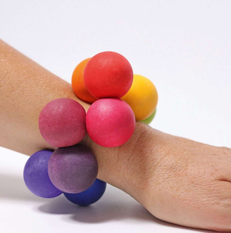 Grimm’s - Wooden Beads Grasper, Rainbow