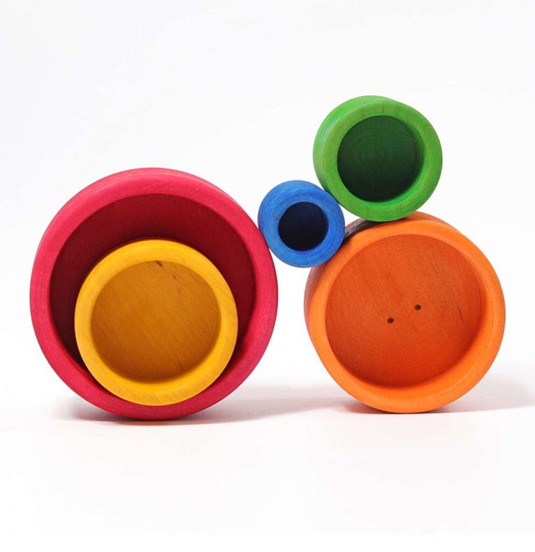 GRimm's Woode Stacig bowls encourage imaginative and creative play. Design your moving sculpture. 