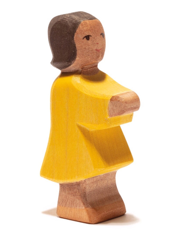 ostheimer-wooden-figure-daughter-in-yellow-dress