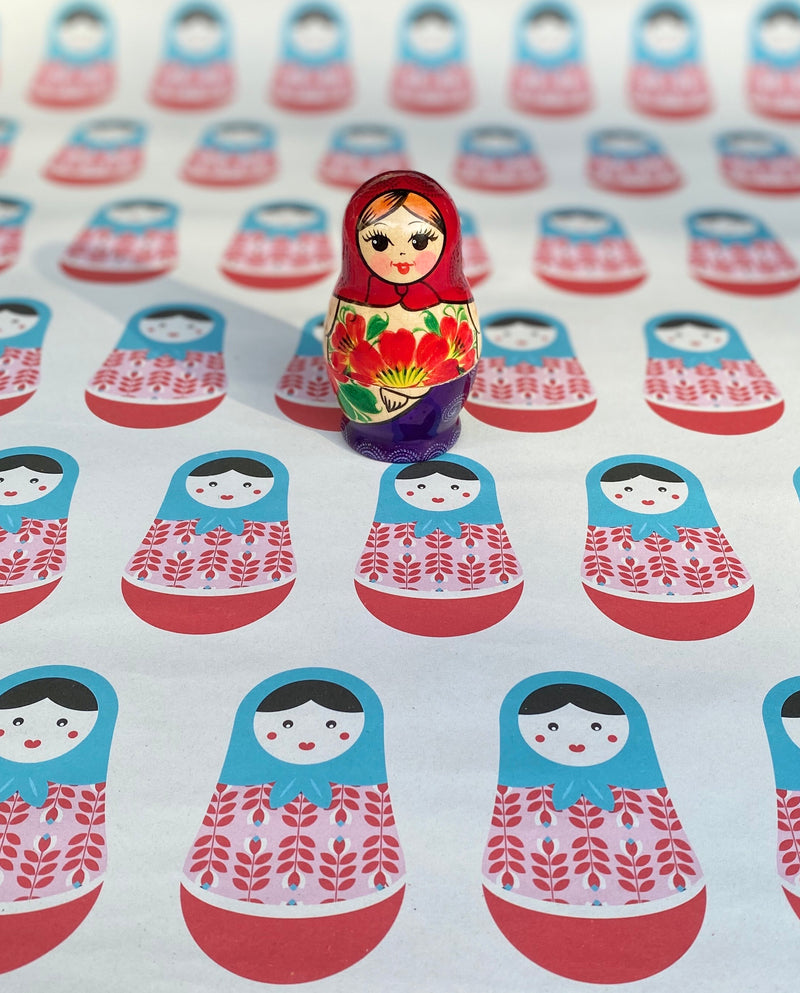 Matryoshka Babushka Nesting Dolls - Traditional 6 piece  Red/Purple