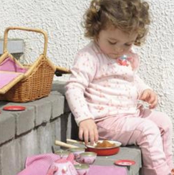 Egmont Toys - Tin Teaset in Wicker Basket, Lady Bug Design