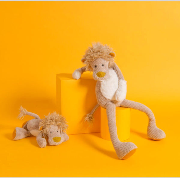 A beautiful plush toy for any child. He is delightful. Long legs & tails makes Bou very appealing to children.