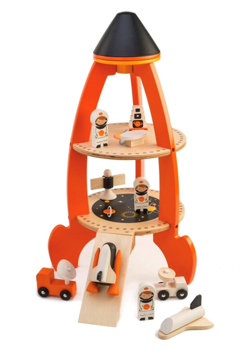 A wonderful 11 piece set for imaginative space travels. Recommended age 3+